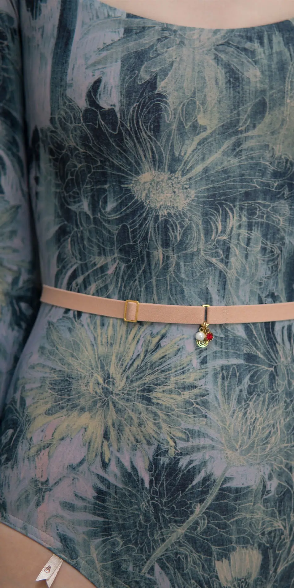 Printed sweetheart neckline leotard in light blue front belt detail
